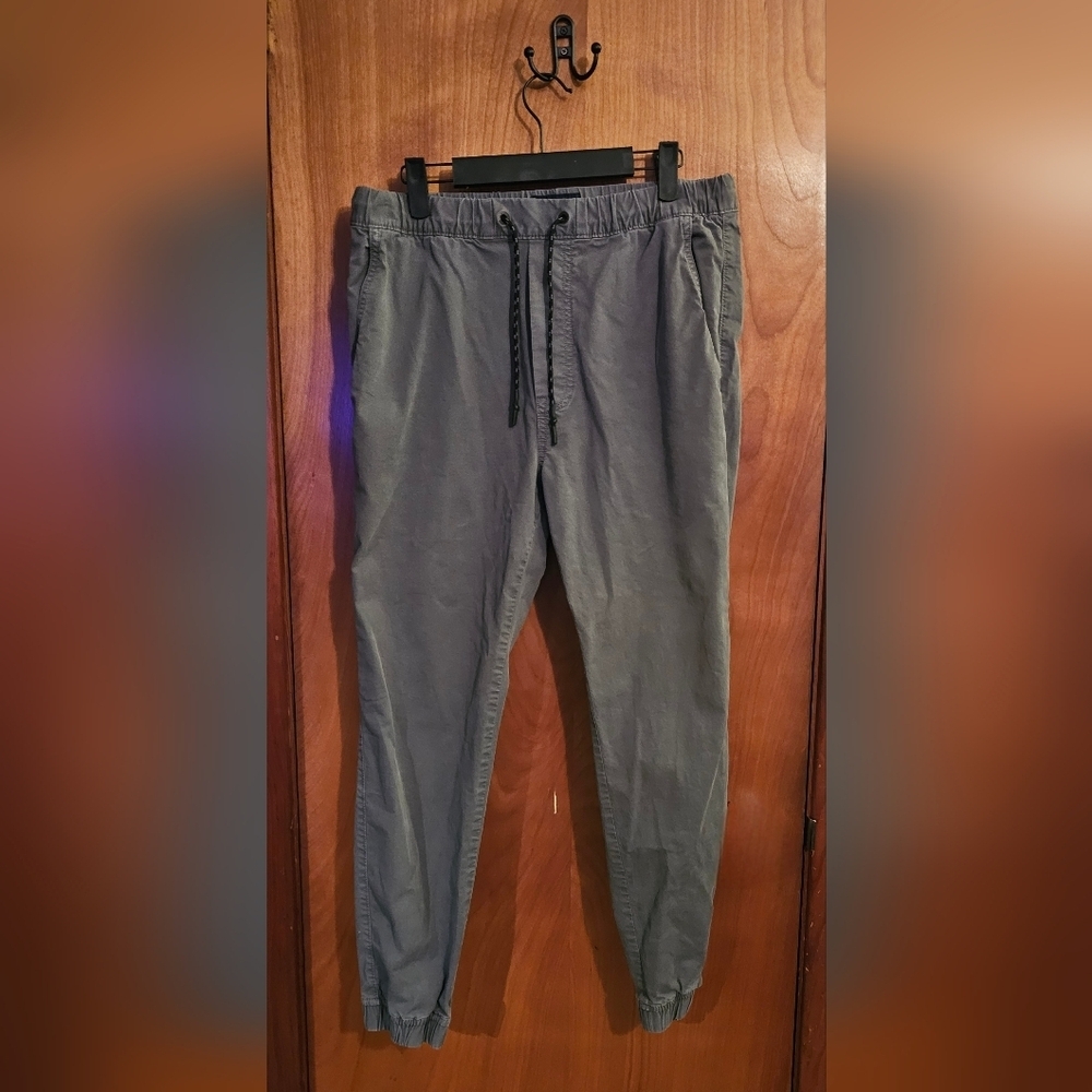 American Eagle Extreme Flex Khaki Joggers Gray Slim Tapered 24/7 Tech